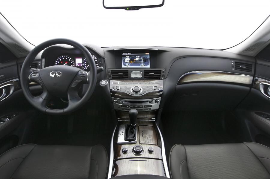  Infiniti M35 Hybrid 2011 года  (фото 4 из 13)